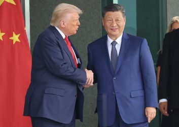 Trump y Xi se reúnen; EU baja al 10 % aranceles para China