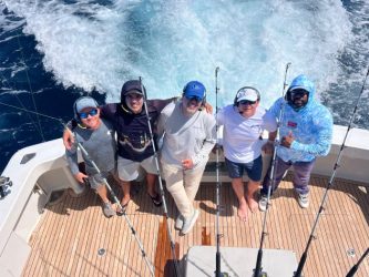 Costa y Viyella asumen primer lugar torneo pesca Marlin Azul