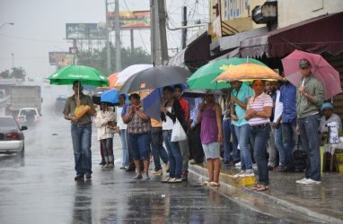Fuertes aguaceros este sábado en provincias RD por vaguada