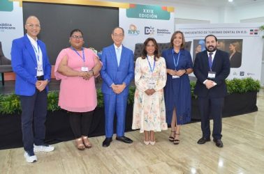 Celebran Primer Encuentro de Turismo Dental en Dominicana