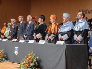 Universidad española reconoce al ministro García Fermín