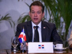 Ministro Víctor Bisonó participa Semana Dominicana en España