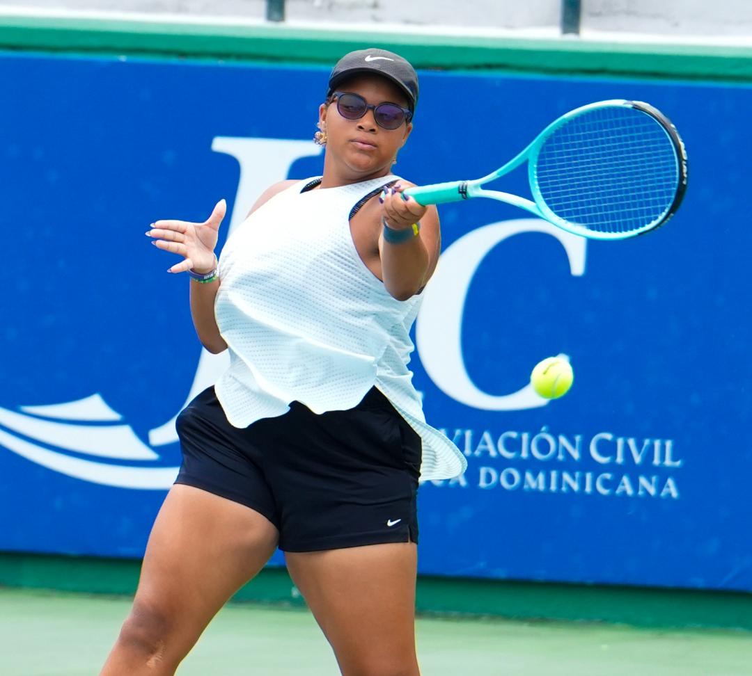 Daniela Castillo avnza en Copa La Zarina J30 Tenis en Cabarete imagen