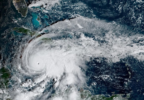 Melissa rompe récords vientos, presión y lluvias en el Caribe imagen