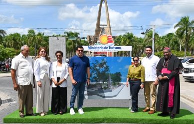 Ministro Turismo deja iniciadas obras en el entorno a la Basílica Ministro Turismo deja iniciadas obras en el entorno a la Basílica
