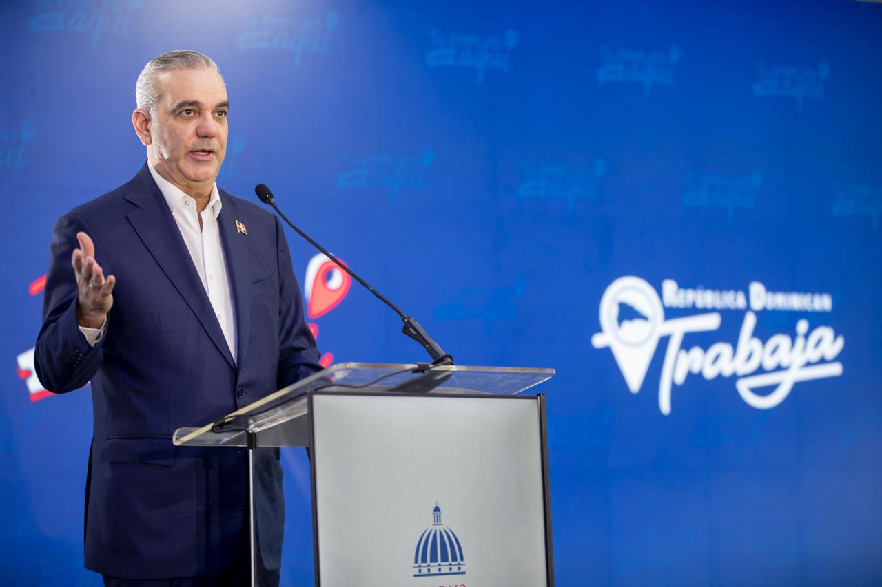 Abinader lanza programa ‘RD-Trabaja’ con más 7,000 vacantes imagen