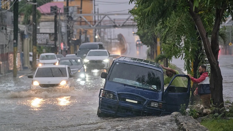 Huracán Melissa abandonó a Jamaica rumbo a Santiago Cuba imagen