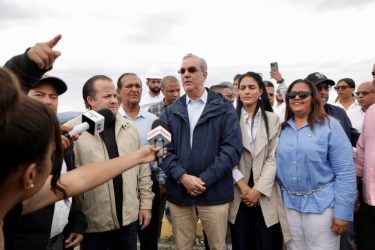 Presidente Abinader observó los  niveles de 4 presas dominicanas