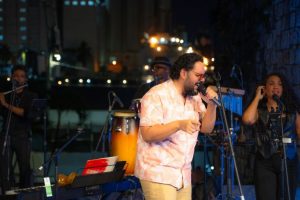 Cantante Manerra anuncia concierto en Escenario 360