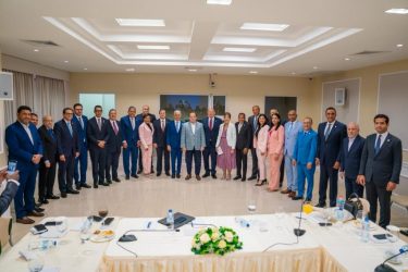 Gobierno dominicano presenta al Senado Plan para duplicar PIB Gobierno dominicano presenta al Senado Plan para duplicar PIB