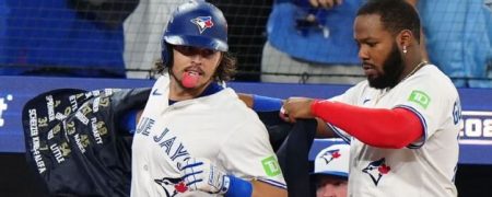 Toronto empata con Marineros Serie de Campeonato de la LA Toronto empata con Marineros Serie de Campeonato de la LA