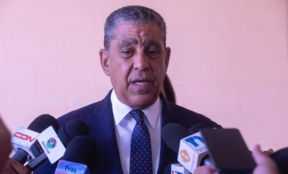 Adriano Espaillat felicita nueva embajadora de EE.UU. en la RD Adriano Espaillat felicita nueva embajadora de EE.UU. en la RD