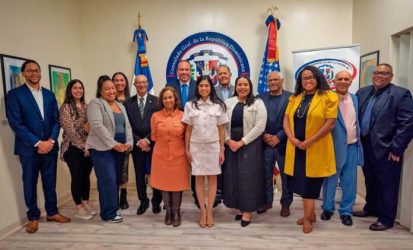 BOSTON: Juramentan nueva directiva de FUNDOARCU