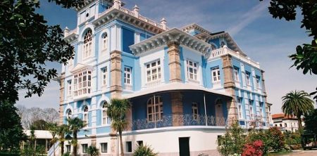 ESPAÑA: República Dominicana planta su bandera en Colombres