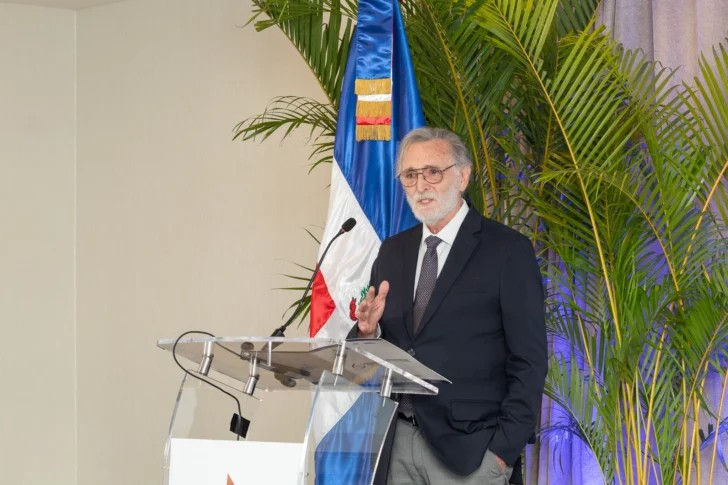 El 56.5 % de dominicanos viven en los EE.UU. tiene posgrado imagen