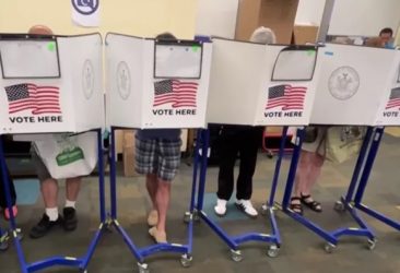 Nueva York elige hoy nuevo alcalde y otros funcionarios