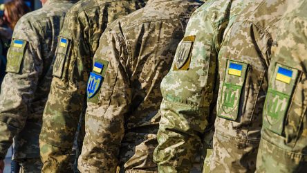 Comandante ucraniano admite deserciones masivas en Ejército