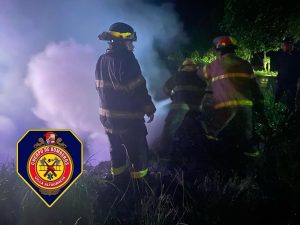 Mueren 2 en incendio vehículo cerca de ciudad Villa Altagracia Mueren 2 en incendio vehículo cerca de ciudad Villa Altagracia