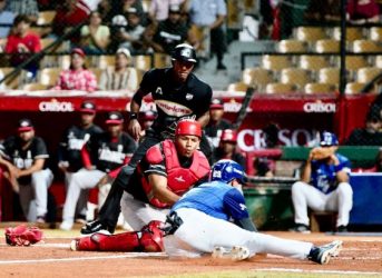 Leones blanquean Licey; Aguilas y Estrellas ganan en beisbol RD