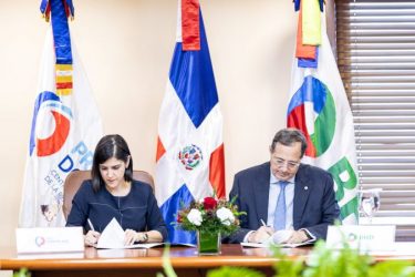 BHD y ProDominicana firman acuerdo para impulsar pymes