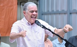 Dice narcotráfico y apagones  sumergen PRM en descrédito