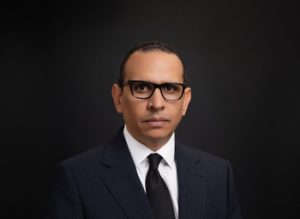 Presentan libro obligatoriedad registro de nombre comercial