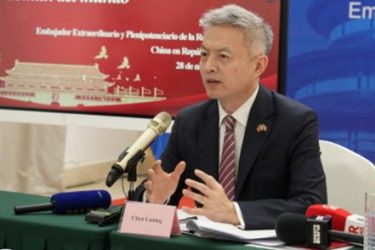 Embajador: avanzan gestiones para reapertura tiendas chinas