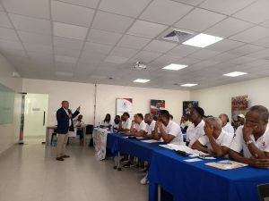Academia Olímpica del COD imparte taller en Peravia
