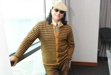 Elvis Crespo llega a RD para sus novedades artísticas y logros Elvis Crespo llega a RD para sus novedades artísticas y logros