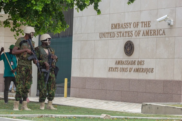 HAITI: Pandilleros y soldados EE.UU. intercambian disparos imagen