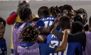 Haitianos amanecieron en calles festejando el boleto al mundial