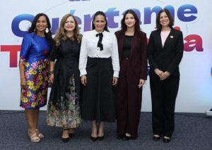 Premian historias de la diáspora en “Cuéntame tu historia” Premian historias de la diáspora en “Cuéntame tu historia”