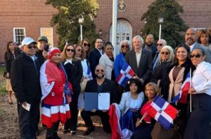 Izan la bandera dominicana por primera vez en York, Pensilvania