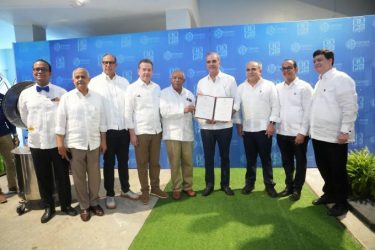 MICM y ODAC entregan en SC acreditación Clúster Aguacate