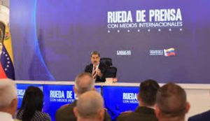 Maduro pide a EEUU: «Paren la mano enloquecida» en el Caribe