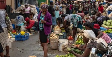 HAITÍ: Empieza notarse escasez de alimentos en Puerto Principe HAITÍ: Empieza notarse escasez de alimentos en Puerto Principe
