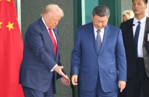 Trump confirma que viajará a Pekín a reunirse con Xi Jinping