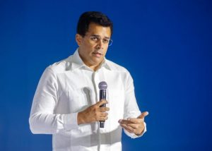 Dice RD espera este año un récord de 11,7 millones turistas