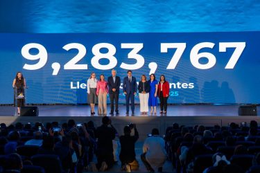 RD recibió más de 9 millones de  visitantes entre enero-octubre
