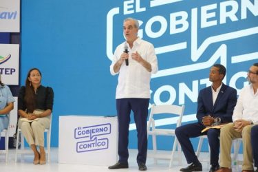 HIGUEY: Presidente anuncia mejoría de servicios públicos