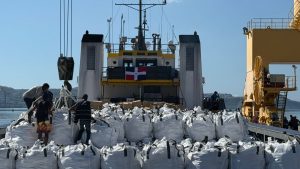 Gobierno dominicano concluye entrega ayuda a Cuba y Jamaica Gobierno dominicano concluye entrega ayuda a Cuba y Jamaica