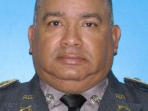 Muere coronel de la Policía tras un incendio en destacamento