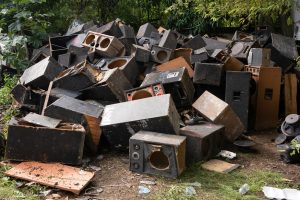 Procuraduría destruye equipos utilizados contaminación sónica