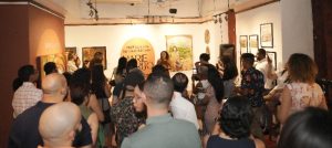 Joven artista abre su primera exposición, en Casa de Teatro