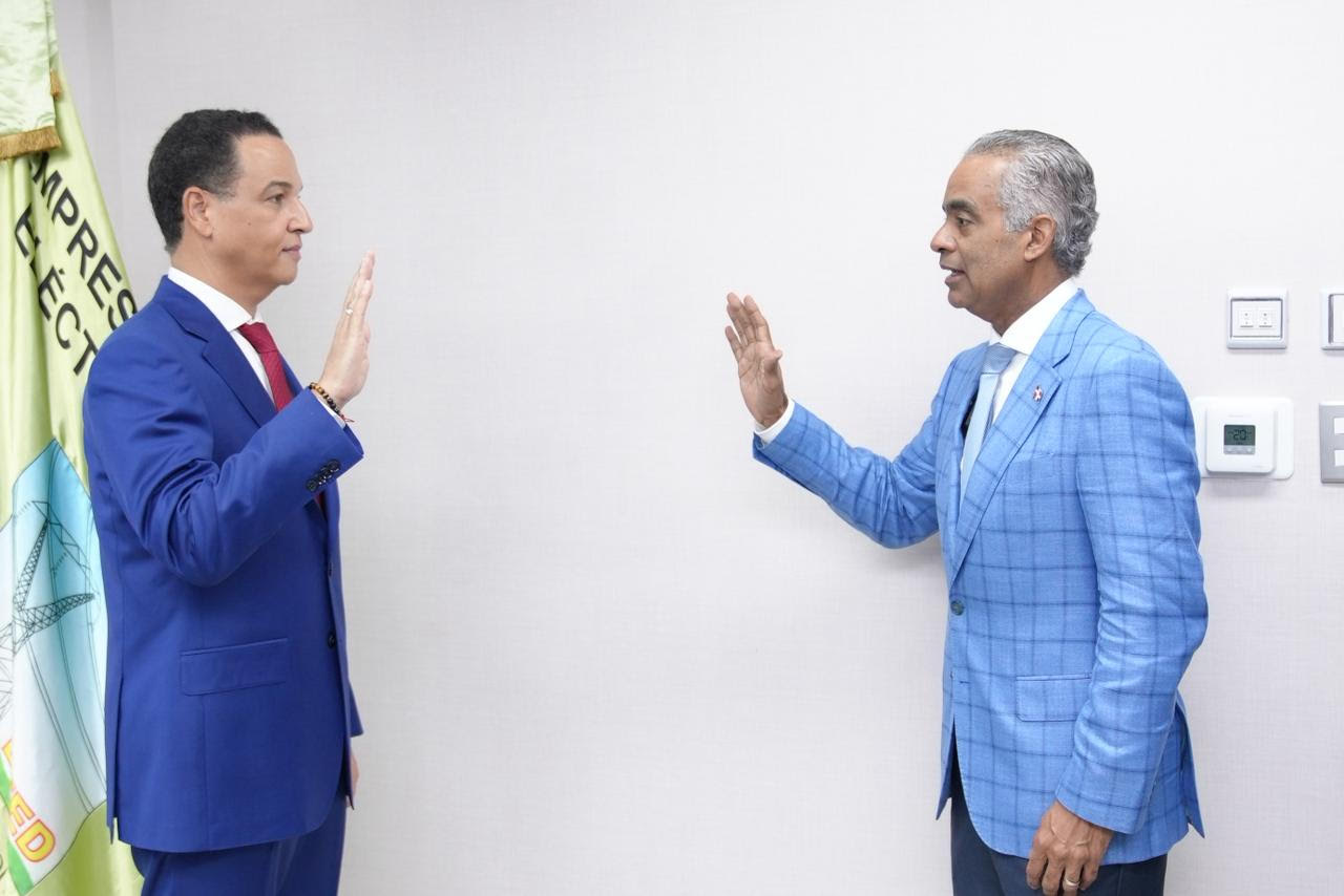 Alfonso Rodríguez juramenta como administrador de ETED imagen