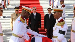 Presidente califica acto justicia traslado restos Juan Rodríguez