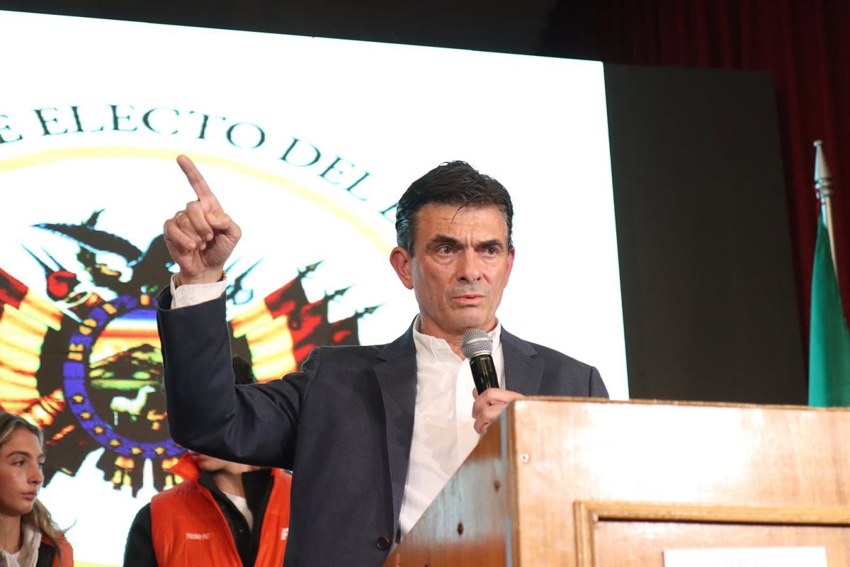 BOLIVIA: Presidente advierte a quienes no quieran sumar imagen