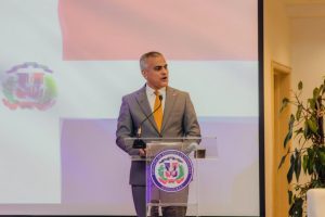 HONDURAS: Embajada RD propicia clima de inversión