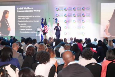 400 profesionales participan en Congreso Salud Mental en SD