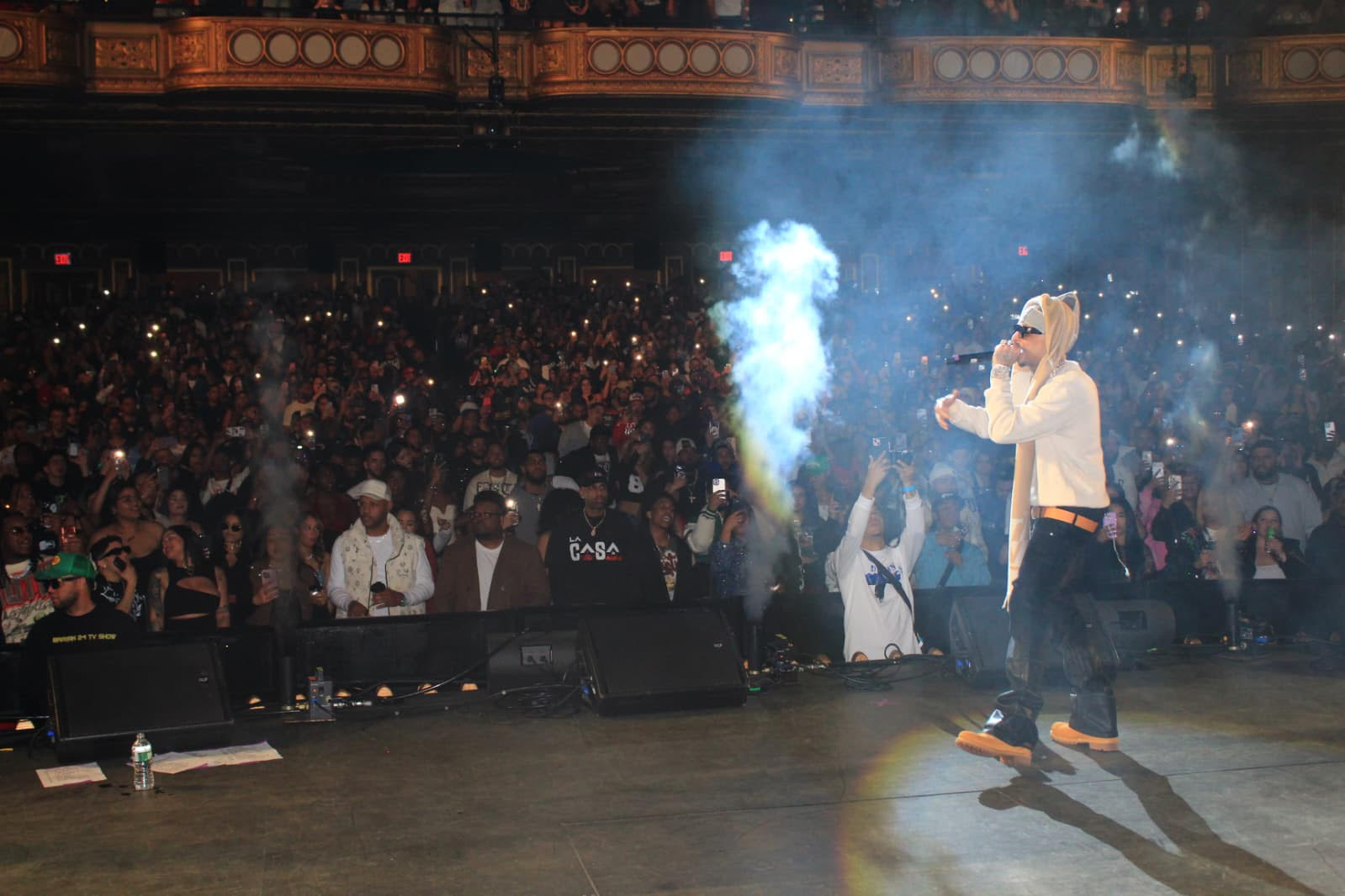 NY: 'A casa llena' presentación Dowba Montana en el United Palace imagen